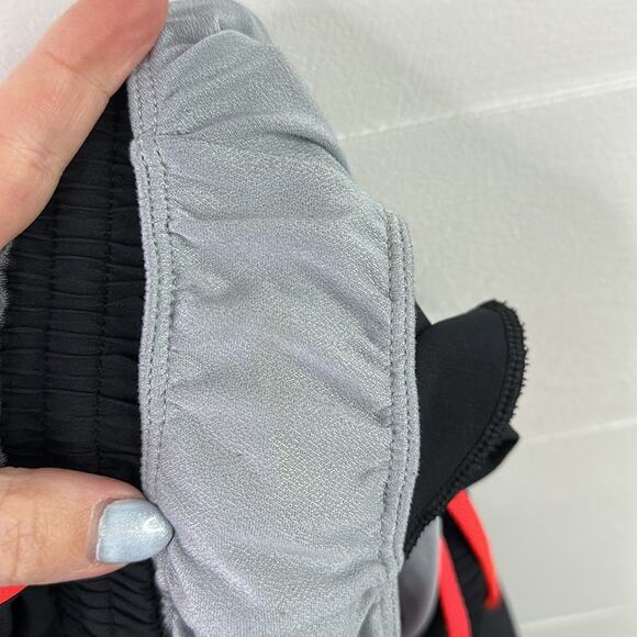 UNDER ARMOUR‎ Black Gray Coral Running Workout Gym Bike Shorts Size Small - Picture 9 of 9